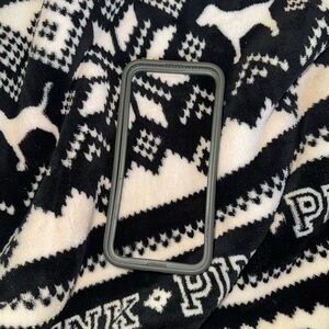 RhinoShield iPhone 13 Pro bumper case